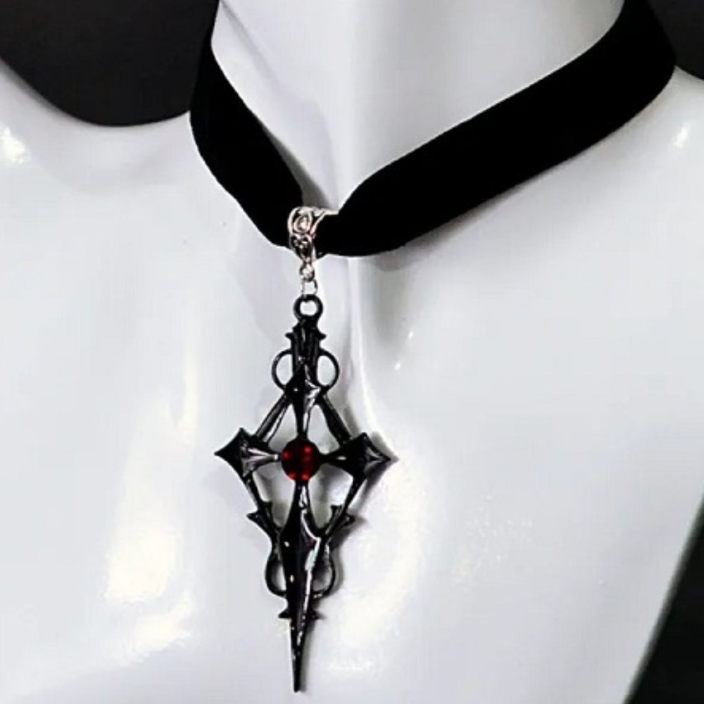 DESIGNER GOTH VAMPIRE BLACK ENAMEL CROSS/RED CRYSTAL CHOKER NECKLACE**NEW! - Picture 2 of 5